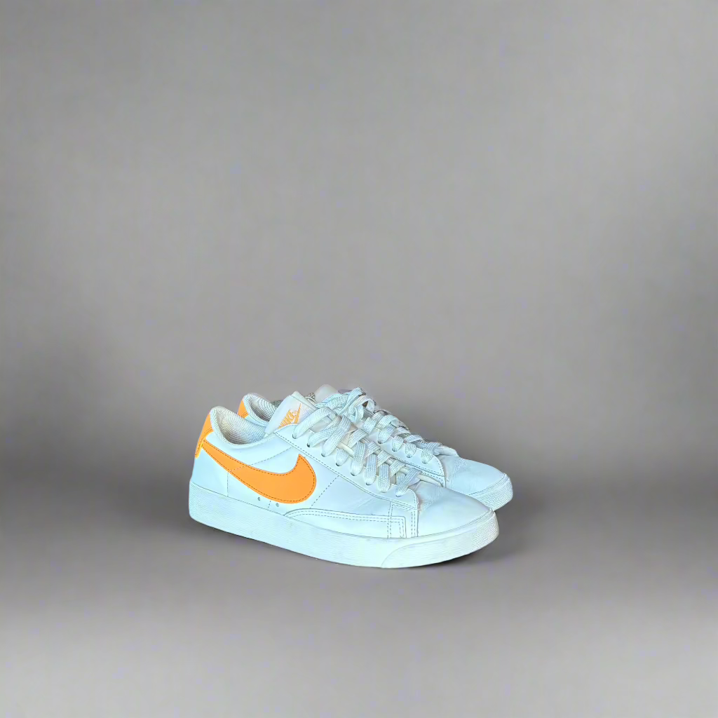 Nike Blazer Low LE White Fuel Orange