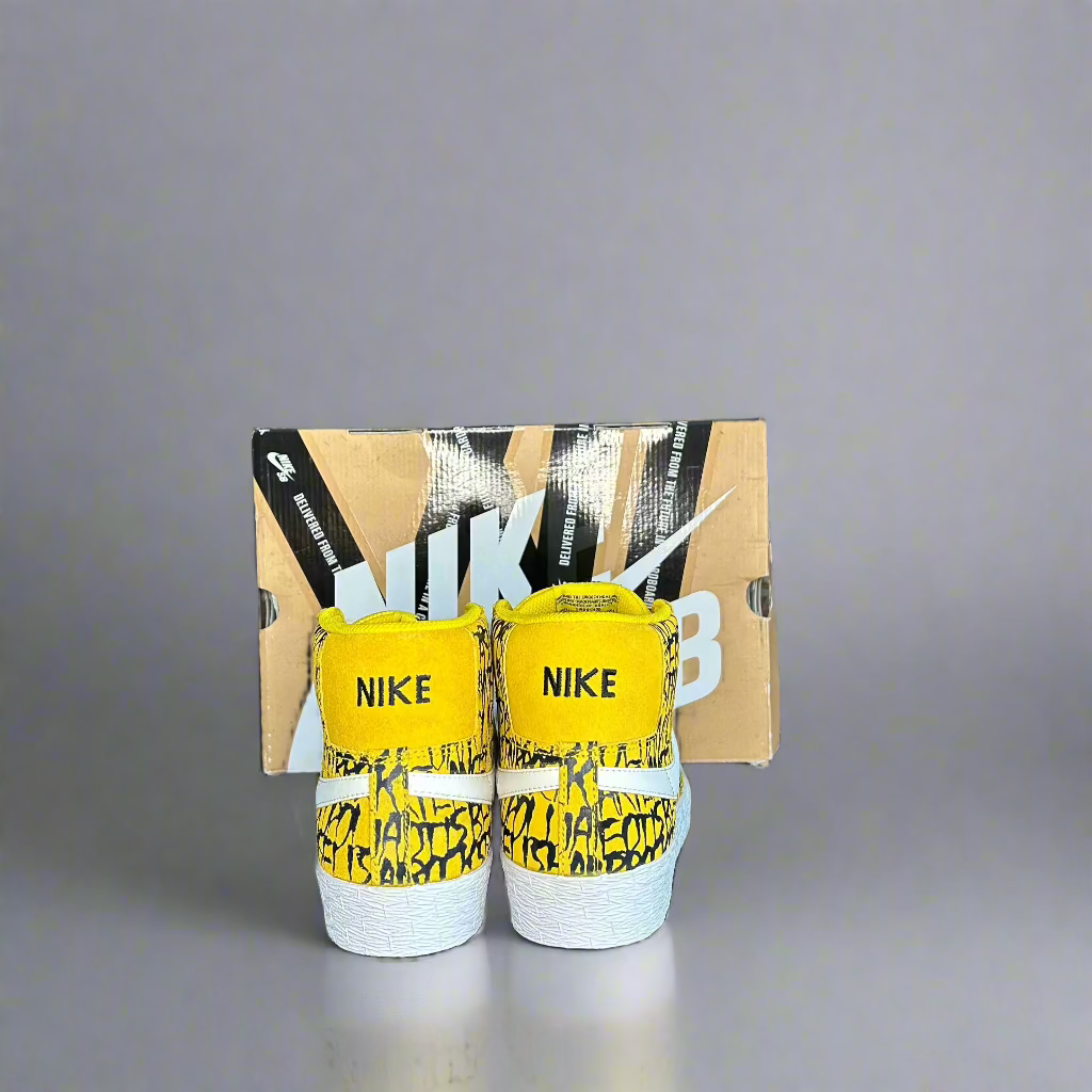 Nike SB Blazer Neckface Yellow